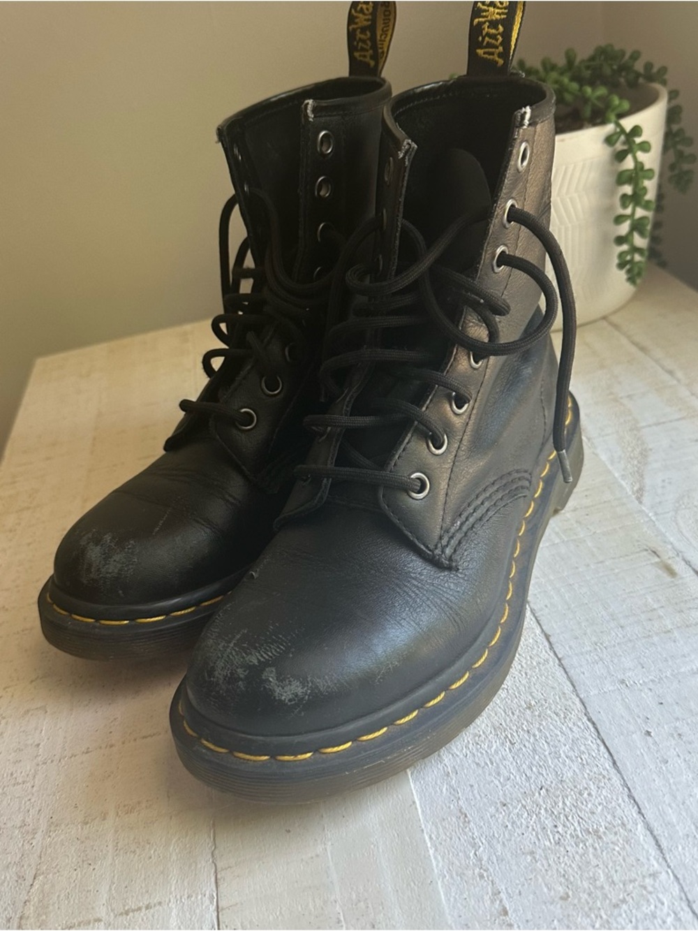Dr. Martens Women's Black Leather Boots Size 7/ EU 38